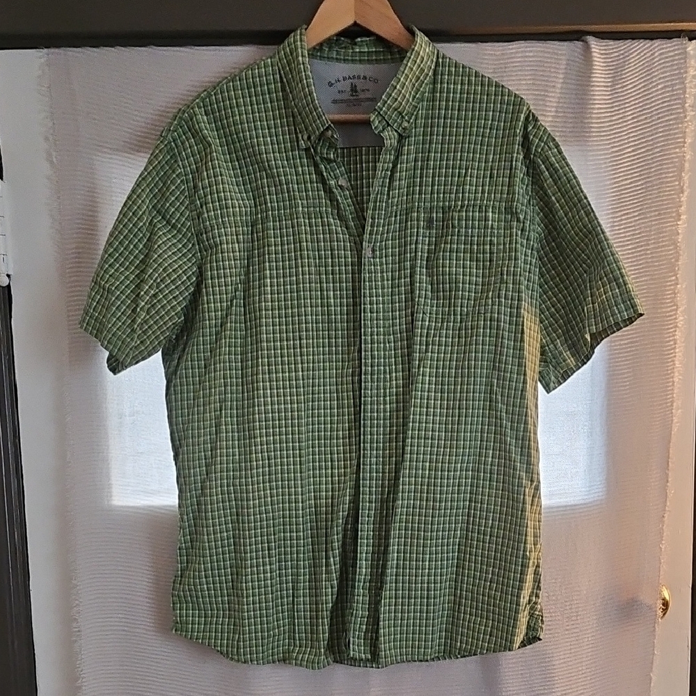 G.H. Bass & Co. Green Plaid Casual Shirt